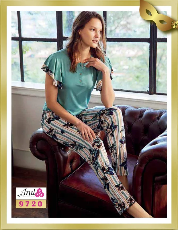 Short Sleeves Top and Printed Pants Pajamas 9720