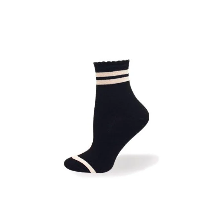 "Line W/Scallop Top" Quarter Length  Bamboo Socks by Point Zero-Medium